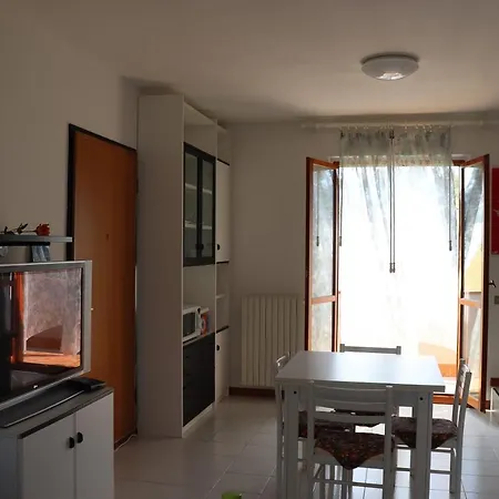 Villetta A Schiera 蒙泰马尔恰诺